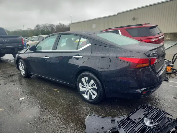 1N4BL4BV6SN324811 2025 NISSAN ALTIMA - Image 2