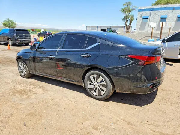 1N4BL4BV6SN329426 2025 NISSAN ALTIMA - Image 2