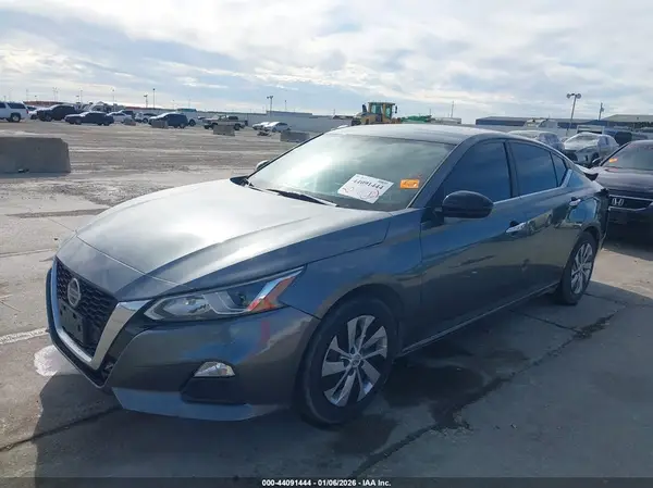 1N4BL4BV7KC109899 2019 NISSAN ALTIMA - Image 2