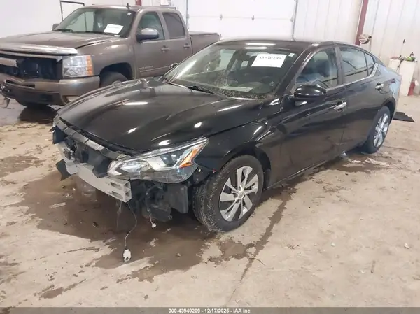 1N4BL4BV7KC123916 2019 NISSAN ALTIMA - Image 2