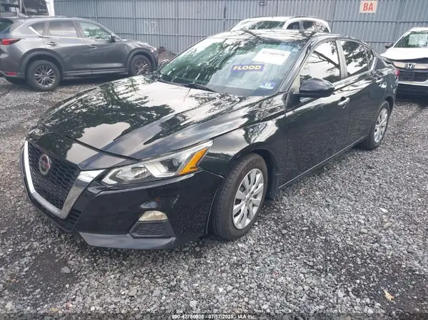 1N4BL4BV7KC136827 2019 NISSAN ALTIMA - Image 2