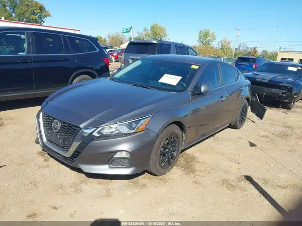 1N4BL4BV7KC249421 2019 NISSAN ALTIMA - Image 2