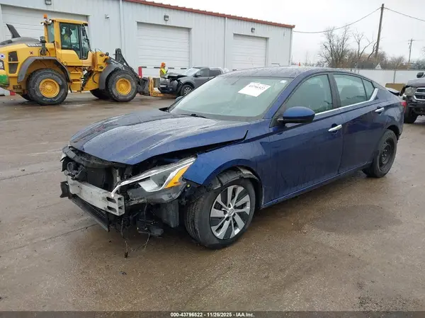 1N4BL4BV7LC215920 2020 NISSAN ALTIMA - Image 2