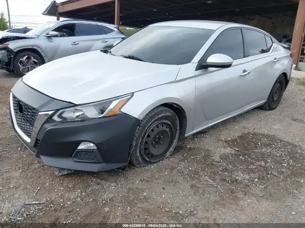 1N4BL4BV7LC234807 2020 NISSAN ALTIMA - Image 2