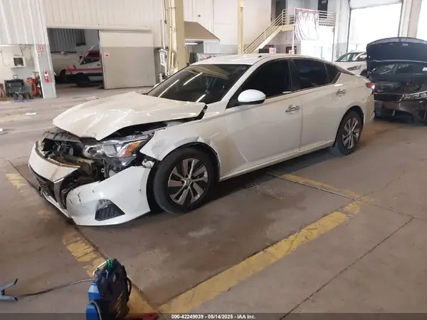 1N4BL4BV7LC242762 2020 NISSAN ALTIMA - Image 2