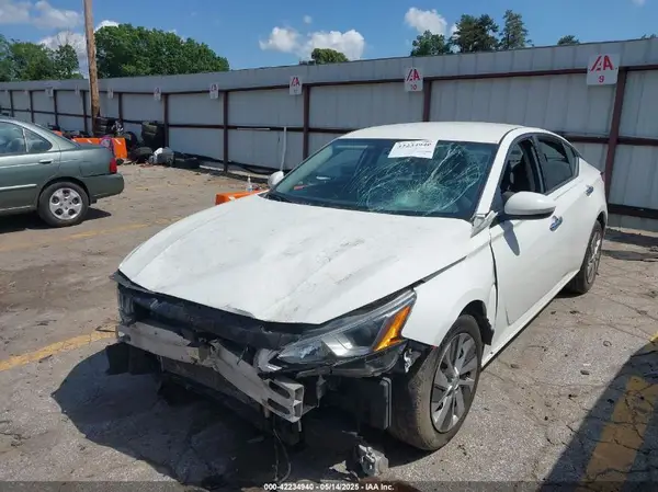 1N4BL4BV7LC246813 2020 NISSAN ALTIMA - Image 2