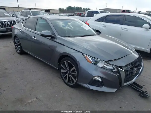 1N4BL4BV7LC255107 2020 NISSAN ALTIMA - Image 1