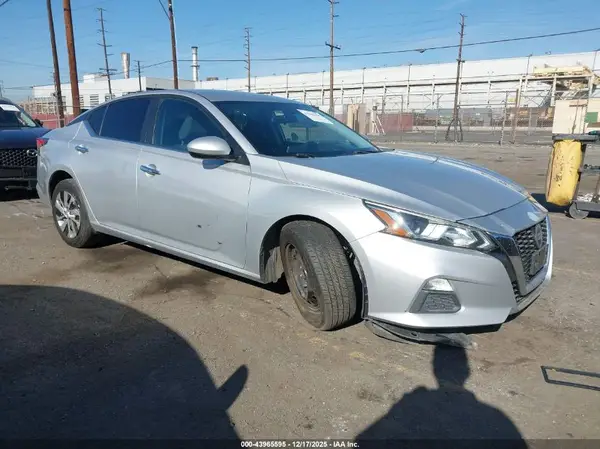 1N4BL4BV7LC260825 2020 NISSAN ALTIMA - Image 1