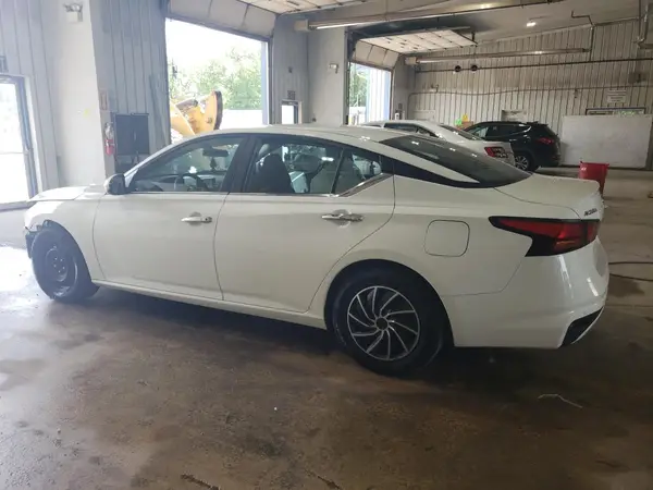 1N4BL4BV7MN312329 2021 NISSAN ALTIMA - Image 2