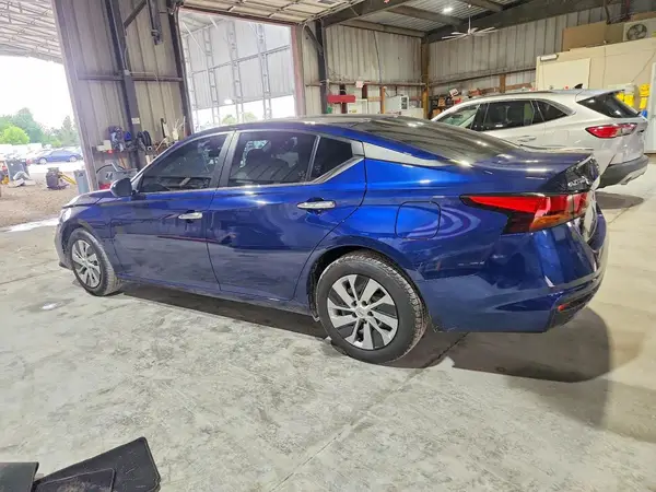 1N4BL4BV7MN414553 2021 NISSAN ALTIMA - Image 2