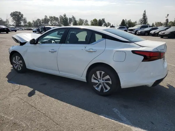 1N4BL4BV7NN329889 2022 NISSAN ALTIMA - Image 2