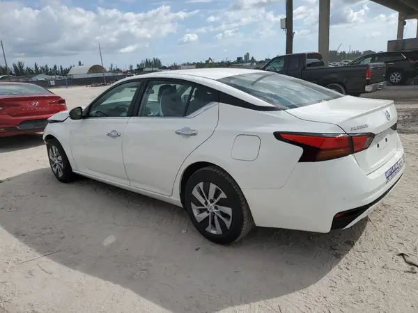 1N4BL4BV7NN380163 2022 NISSAN ALTIMA - Image 2