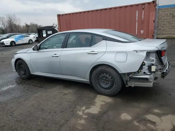 1N4BL4BV7PN325697 2023 NISSAN ALTIMA - Image 2