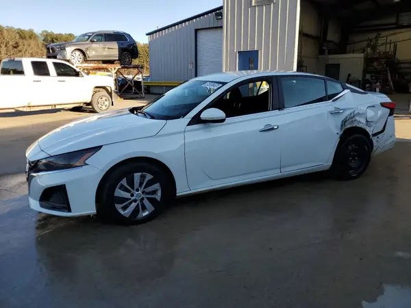 1N4BL4BV7PN329846 2023 NISSAN ALTIMA - Image 1