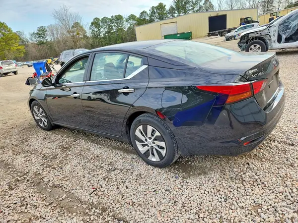 1N4BL4BV7PN343911 2023 NISSAN ALTIMA - Image 2