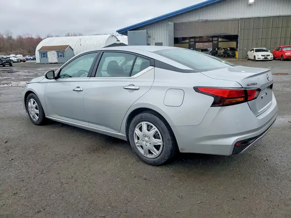 1N4BL4BV7PN368842 2023 NISSAN ALTIMA - Image 2