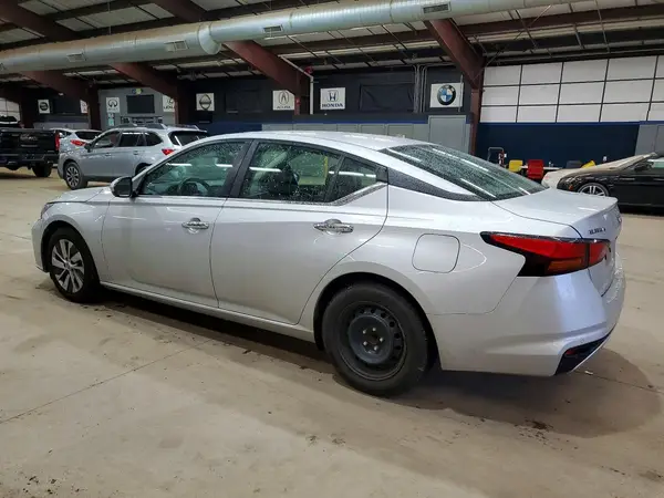 1N4BL4BV7PN396642 2023 NISSAN ALTIMA - Image 2