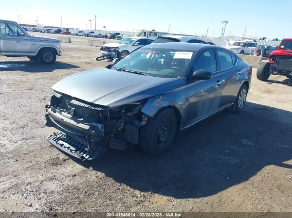 1N4BL4BV7PN403136 2023 NISSAN ALTIMA - Image 2