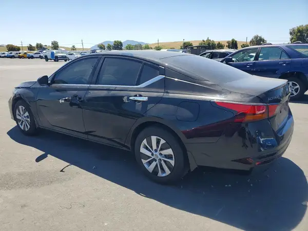 1N4BL4BV7PN411169 2023 NISSAN ALTIMA - Image 2