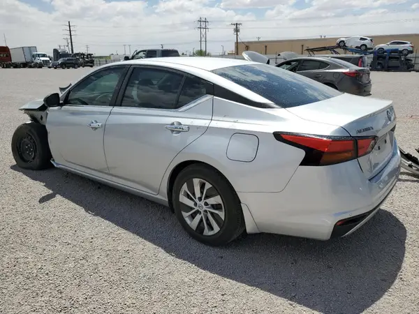 1N4BL4BV7RN310250 2024 NISSAN ALTIMA - Image 2