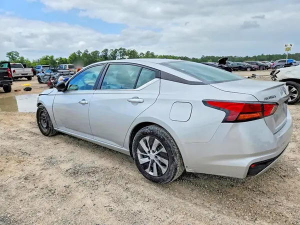 1N4BL4BV7RN321166 2024 NISSAN ALTIMA - Image 2