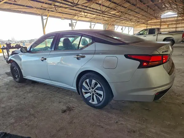 1N4BL4BV7RN322186 2024 NISSAN ALTIMA - Image 2