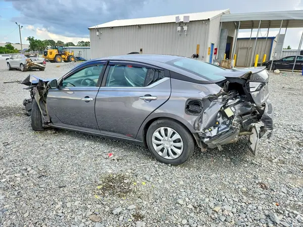 1N4BL4BV7RN325346 2024 NISSAN ALTIMA - Image 2