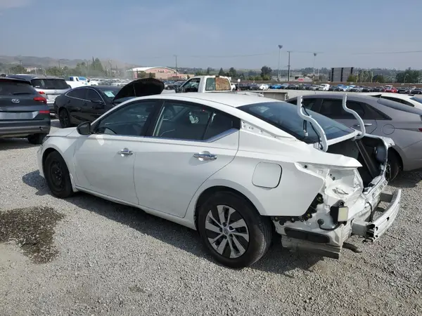 1N4BL4BV7RN347900 2024 NISSAN ALTIMA - Image 2