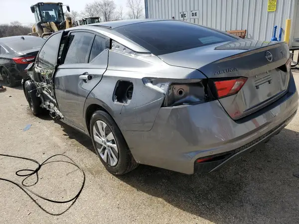 1N4BL4BV7RN366253 2024 NISSAN ALTIMA - Image 2