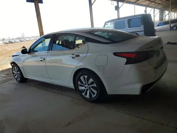 1N4BL4BV7RN381545 2024 NISSAN ALTIMA - Image 2