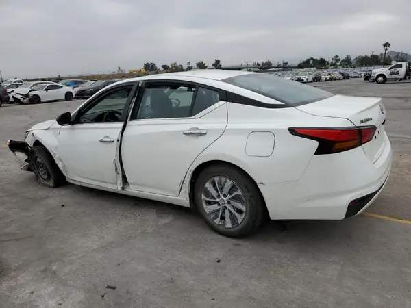 1N4BL4BV7RN386793 2024 NISSAN ALTIMA - Image 2