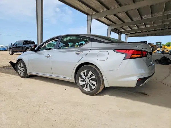 1N4BL4BV7RN394862 2024 NISSAN ALTIMA - Image 2