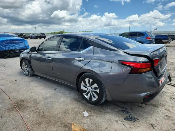 1N4BL4BV7RN406928 2024 NISSAN ALTIMA - Image 2