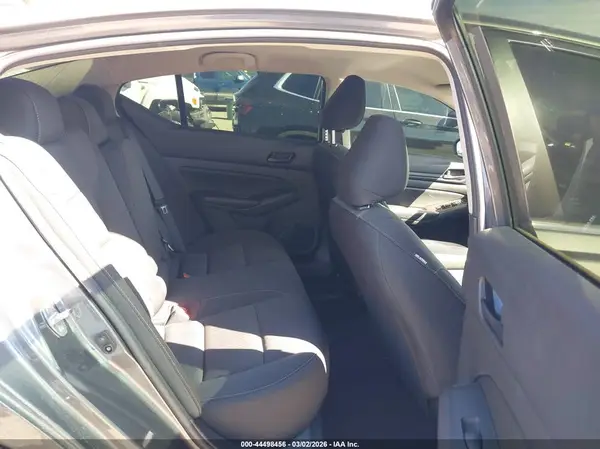 1N4BL4BV7RN409876 2024 NISSAN ALTIMA - Image 8