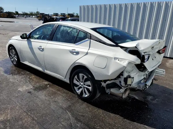 1N4BL4BV7RN434194 2024 NISSAN ALTIMA - Image 2