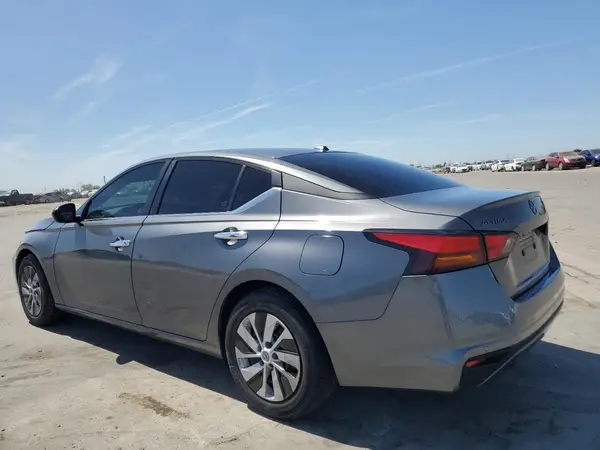 1N4BL4BV7SN304440 2025 NISSAN ALTIMA - Image 2