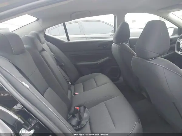 1N4BL4BV7SN306754 2025 NISSAN ALTIMA - Image 8