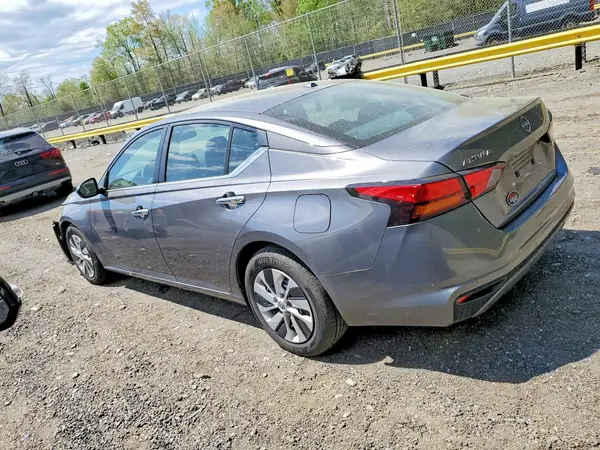 1N4BL4BV7SN313848 2025 NISSAN ALTIMA - Image 2
