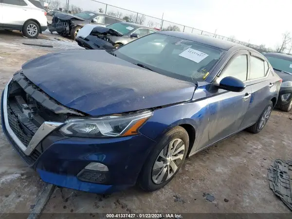 1N4BL4BV8KC132379 2019 NISSAN ALTIMA - Image 2