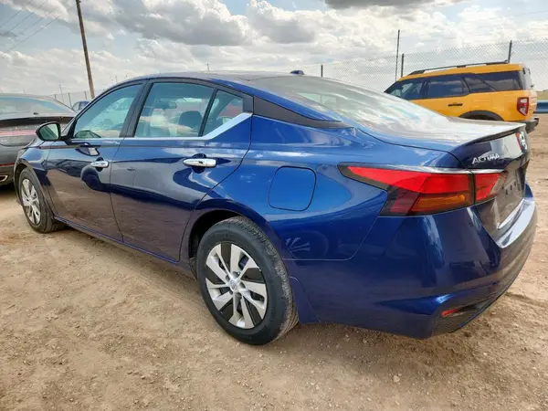 1N4BL4BV8KC249749 2019 NISSAN ALTIMA - Image 2