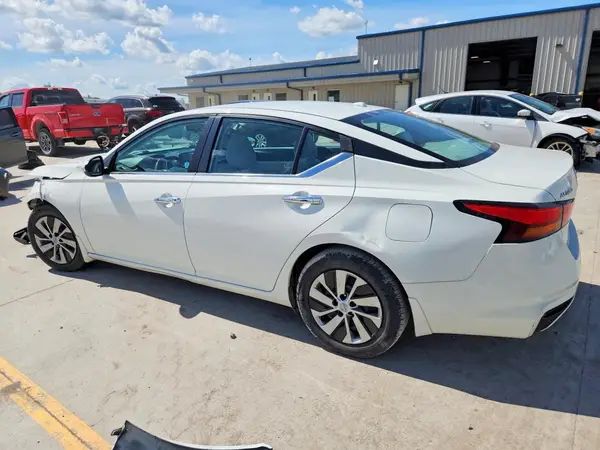 1N4BL4BV8KC254076 2019 NISSAN ALTIMA - Image 2