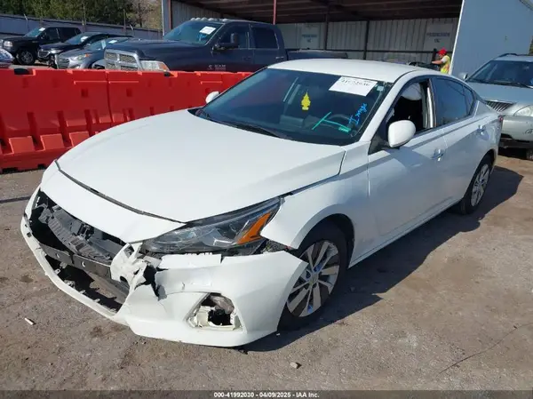 1N4BL4BV8LC194365 2020 NISSAN ALTIMA - Image 2