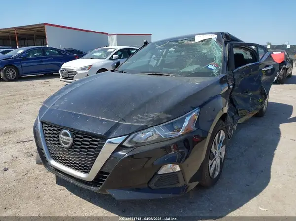 1N4BL4BV8LC215716 2020 NISSAN ALTIMA - Image 2