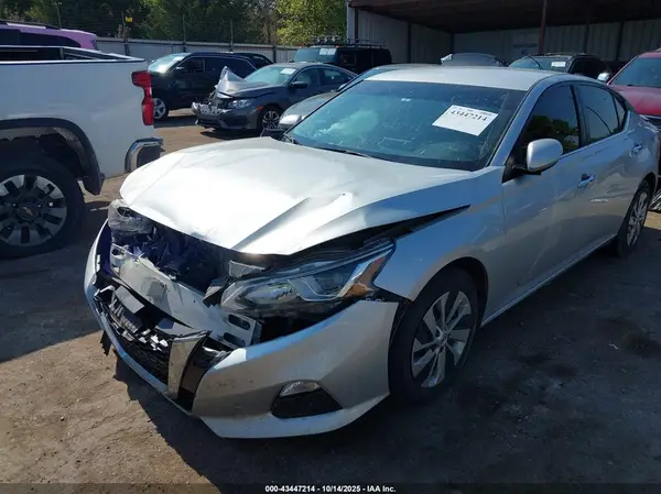 1N4BL4BV8LC247596 2020 NISSAN ALTIMA - Image 2