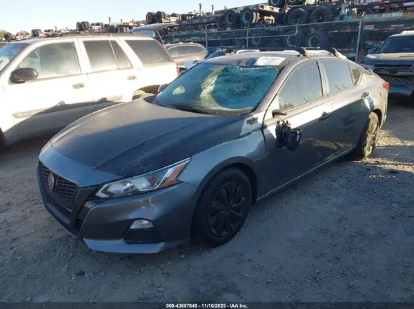 1N4BL4BV8MN306152 2021 NISSAN ALTIMA - Image 2