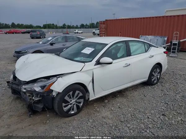 1N4BL4BV8MN359627 2021 NISSAN ALTIMA - Image 2
