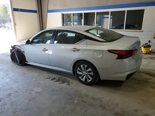 1N4BL4BV8MN363340 2021 NISSAN ALTIMA - Image 2