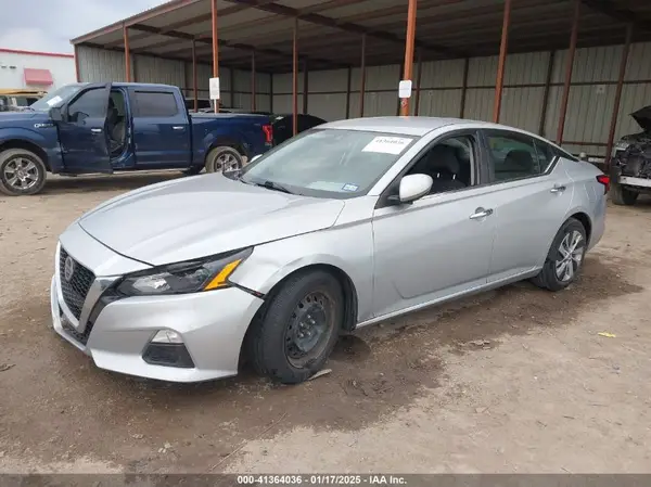 1N4BL4BV8NN303561 2022 NISSAN ALTIMA - Image 2