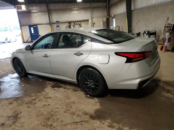 1N4BL4BV8NN318920 2022 NISSAN ALTIMA - Image 2