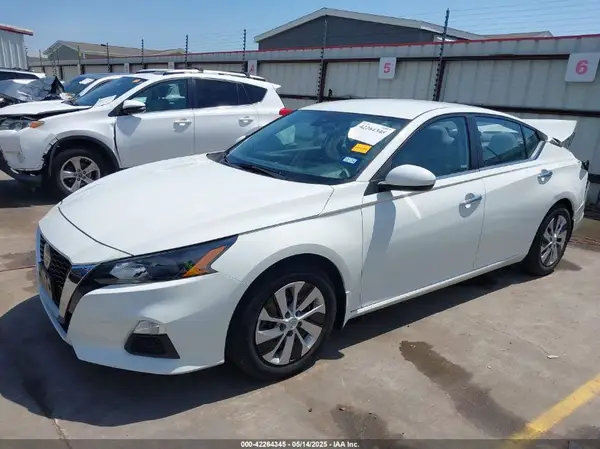 1N4BL4BV8NN347589 2022 NISSAN ALTIMA - Image 2